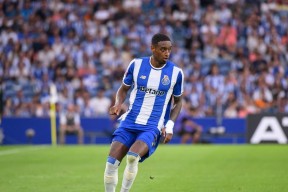 冲刺阶段葡超焦点战，北京国安调整名单，更衣室稳定，赛程密集仍需轮换的简单介绍-爱游戏官网