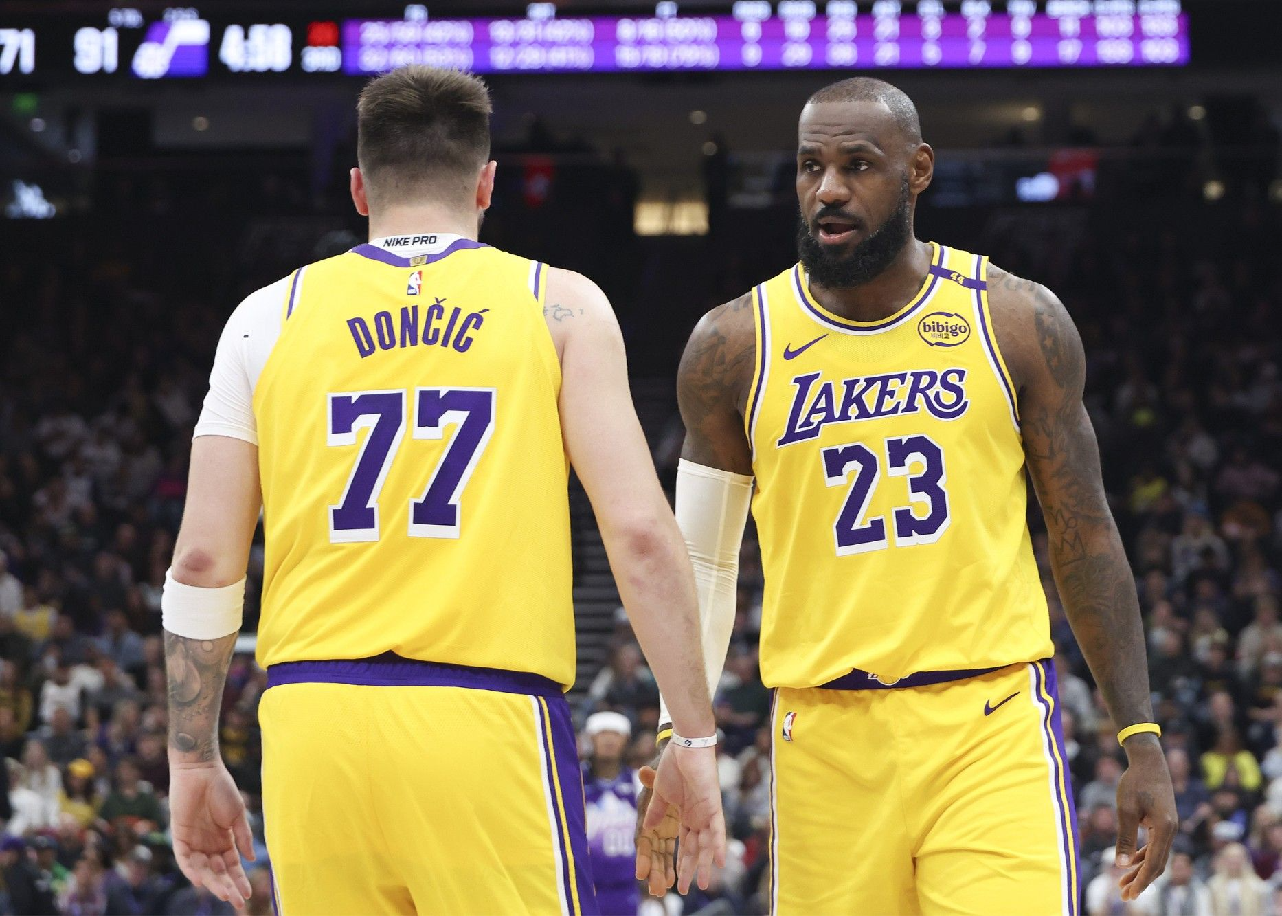 包含詹姆斯迎来十五赛季出色发挥,美国队观众热烈欢呼!引发球迷热议的词条 包含詹姆斯迎来十五赛季出色发挥,美国队观众热烈欢呼!引发球迷热议的词条