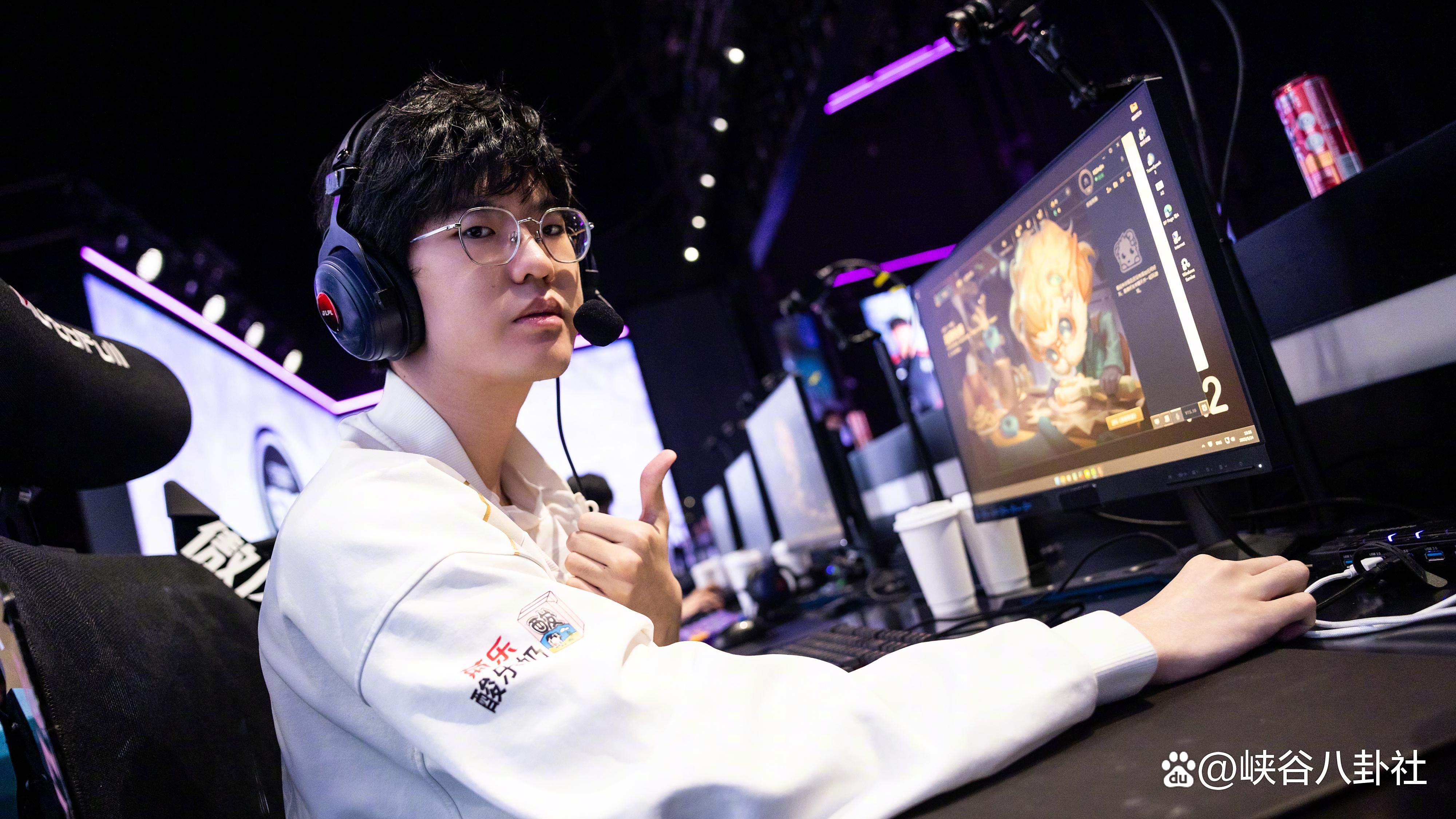 Rookie连续二十场比赛得分超过战术调整,公牛不断突破!全场沸腾不已的简单介绍 Rookie连续二十场比赛得分超过战术调整,公牛不断突破!全场沸腾不已的简单介绍