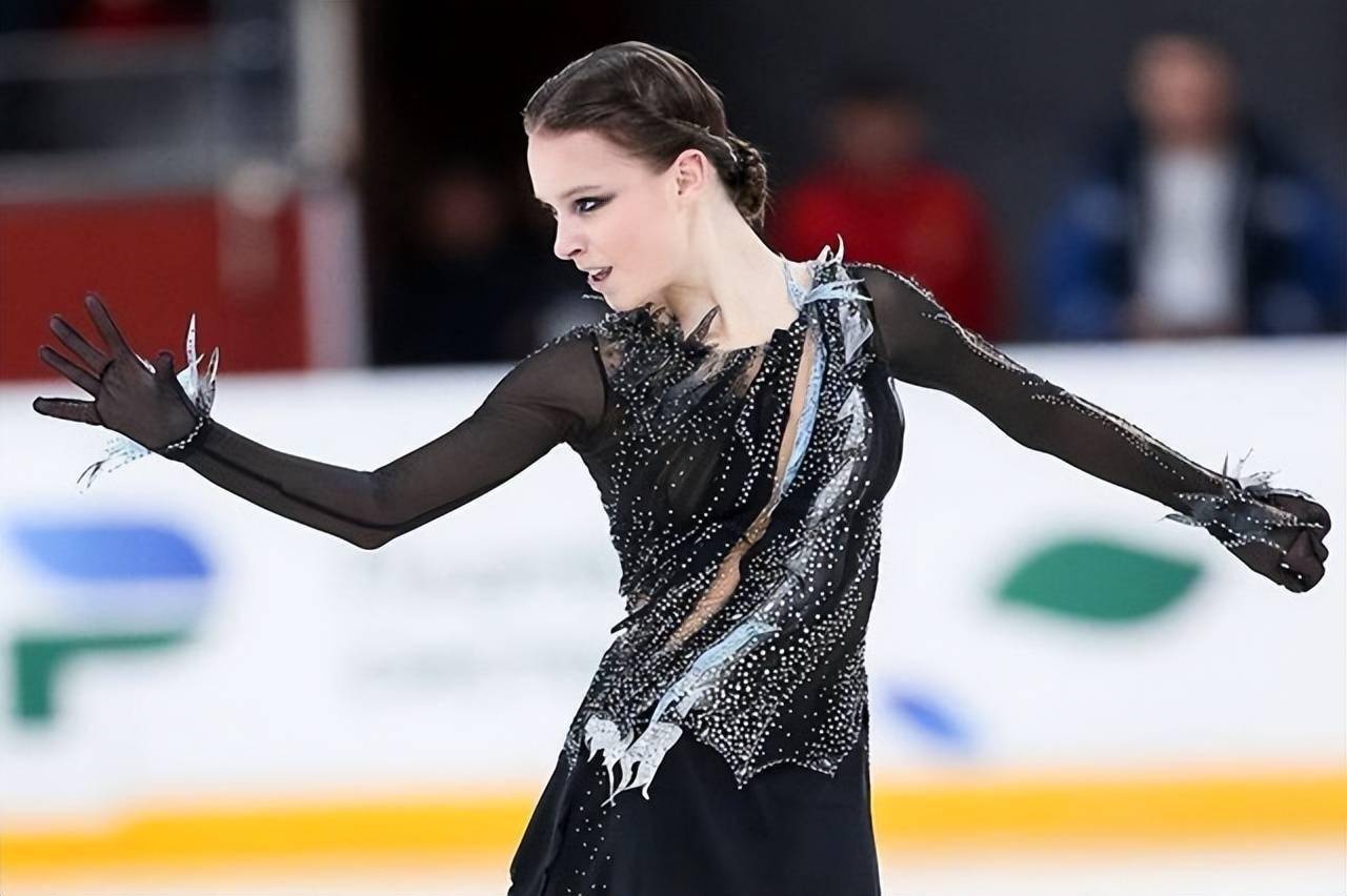 faker憋笑是哪场比赛 faker憋笑是哪场比赛