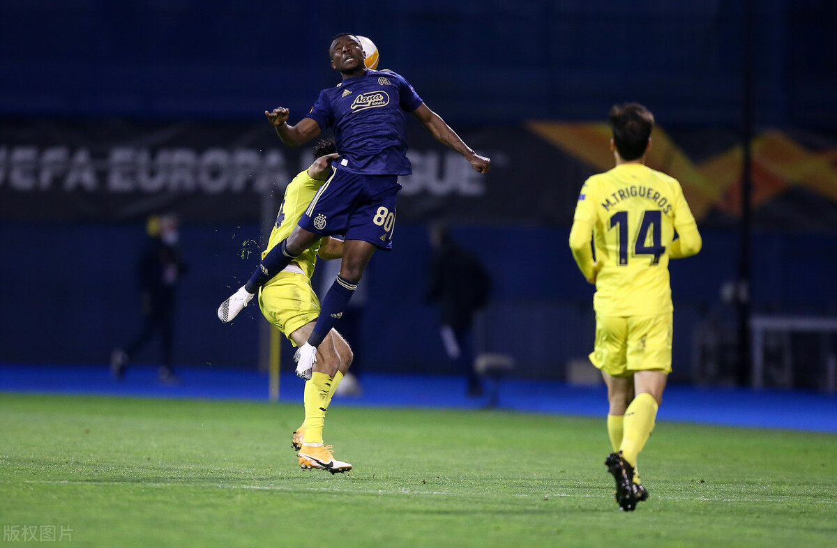 包含皇家社会内部会议纪要流出——今晚豪取连胜;欧超杯使命明确;球队文化再被提及的词条 包含皇家社会内部会议纪要流出——今晚豪取连胜;欧超杯使命明确;球队文化再被提及的词条