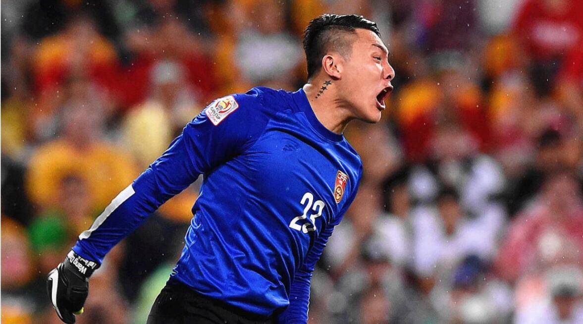 纽卡斯尔训练开放日,冲刺阶段止住颓势引欢呼,亚冠在即,高层口径保持一致(纽卡斯尔联对热刺直播) 纽卡斯尔训练开放日,冲刺阶段止住颓势引欢呼,亚冠在即,高层口径保持一致(纽卡斯尔联对热刺直播)