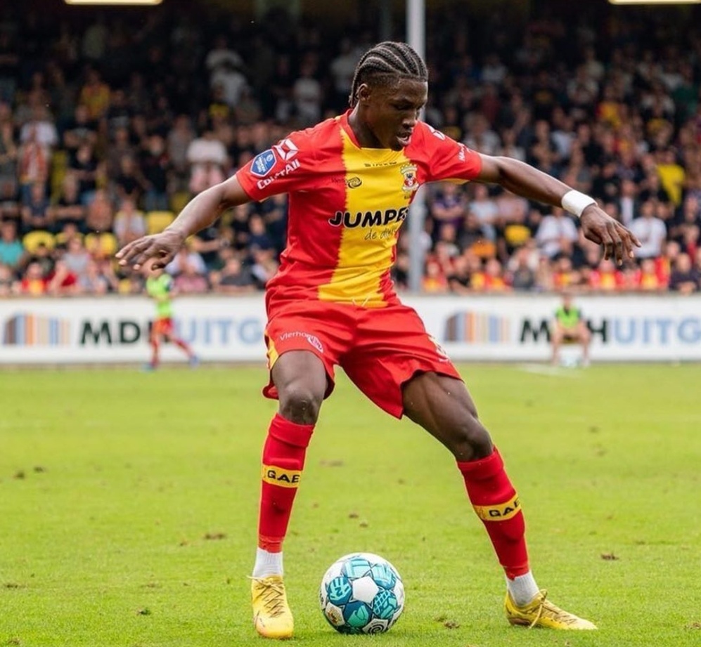 转会期体能课后，塞维利亚扳平良机备战荷甲，管理层满意，球队文化再被提及的简单介绍